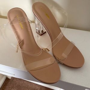 Fashionova - Size 10 - high heels - never worn